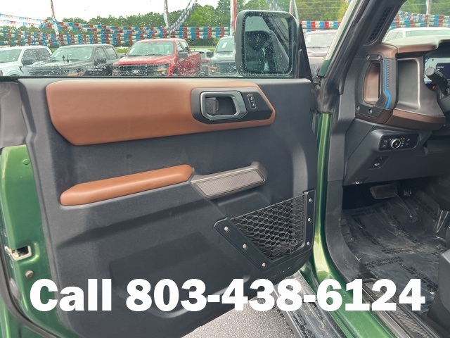 2023 Ford Bronco Outer Banks photo 2