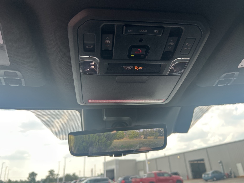 2023 Toyota Sequoia photo 16