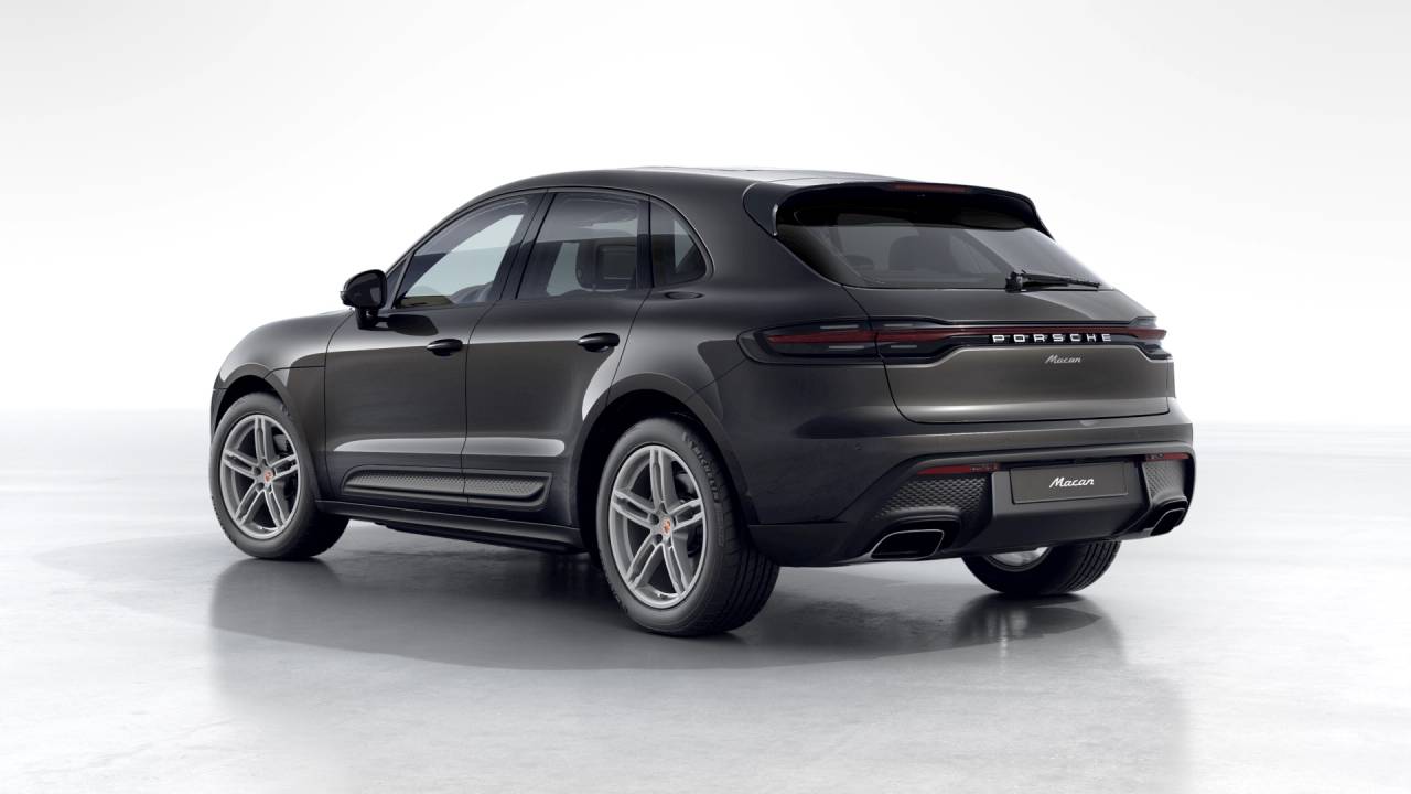 2026 Porsche Macan T photo 3