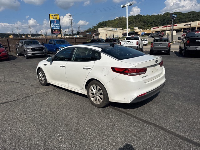 2018 Kia Optima S photo 4