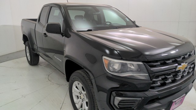 Used 2021 Black Chevrolet 2WD LT image 3