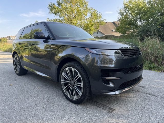 2024 Land Rover Range Rover Sport SE photo 4