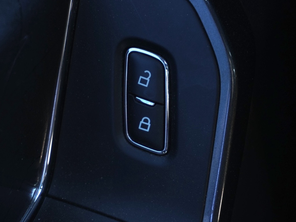 2021 Ford F-150 XLT FX4 photo 12