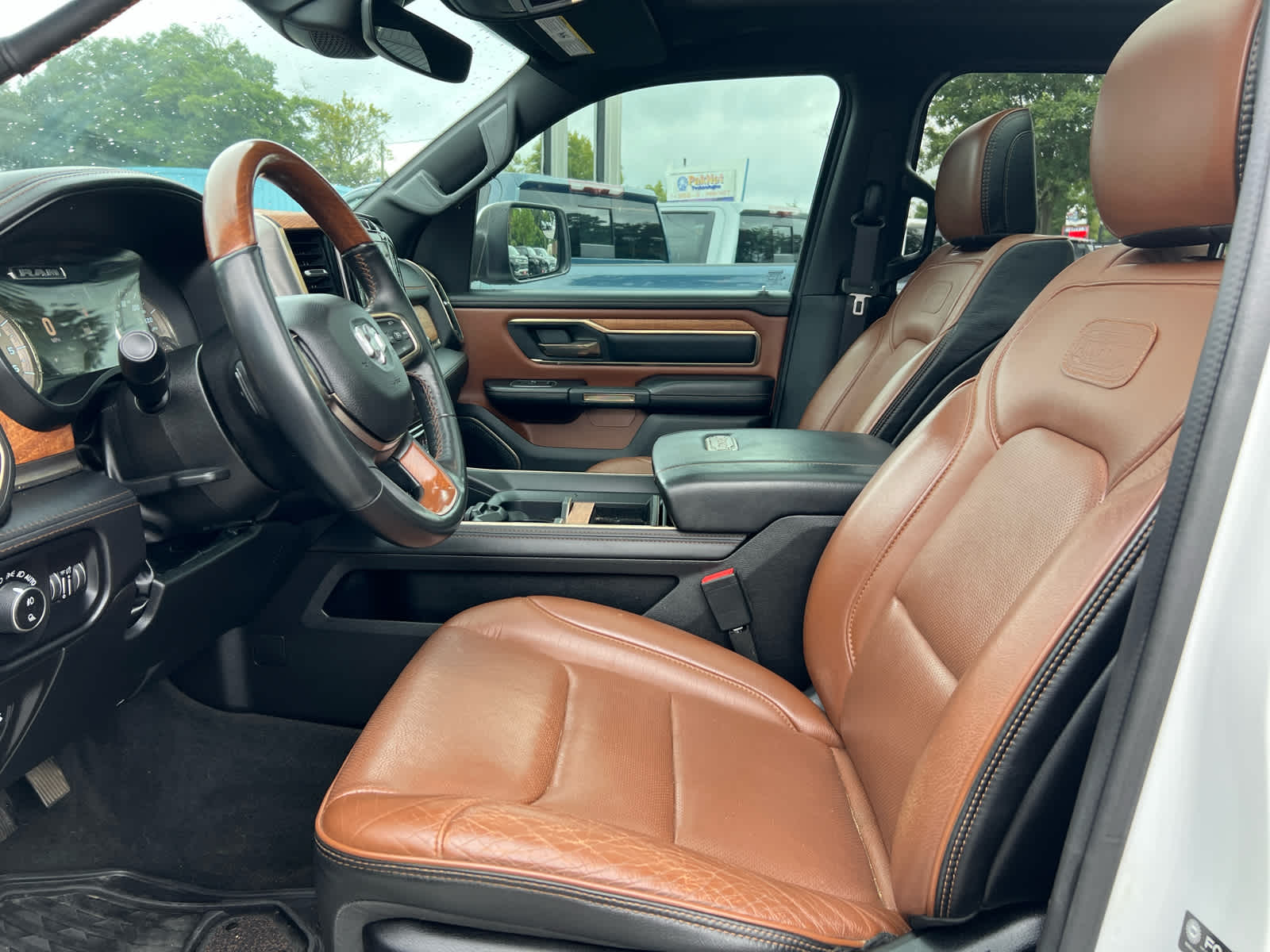 2022 Ram 1500 Longhorn photo 16