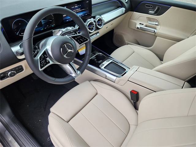 2026 Mercedes Benz GLB 250 4MATIC photo 6