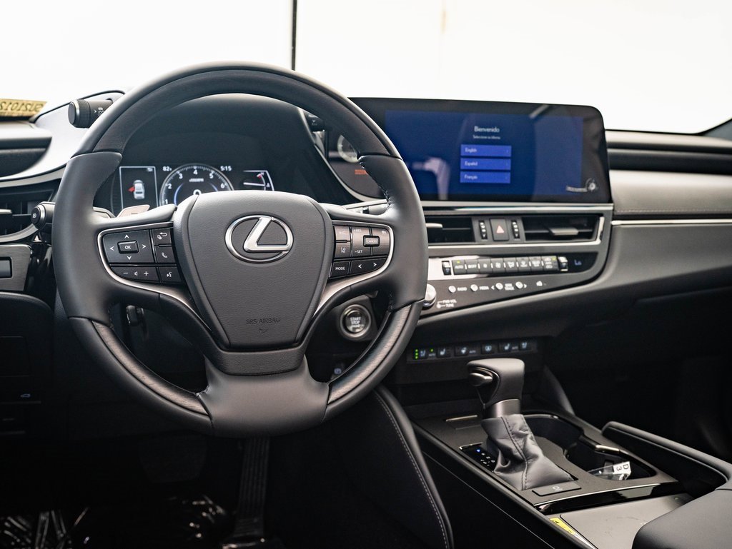 2025 Lexus ES 350 Ultra Luxury photo 4