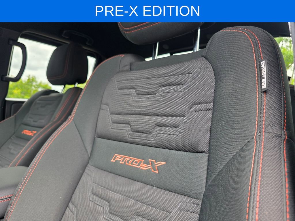 2024 Nissan Frontier PRO-X photo 13