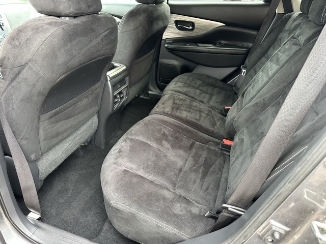 2017 Nissan Murano S photo 16