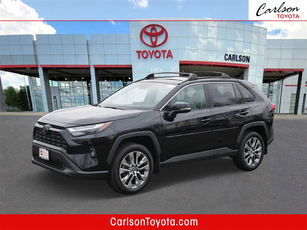 2022 Toyota RAV4 XLE Premium's photo