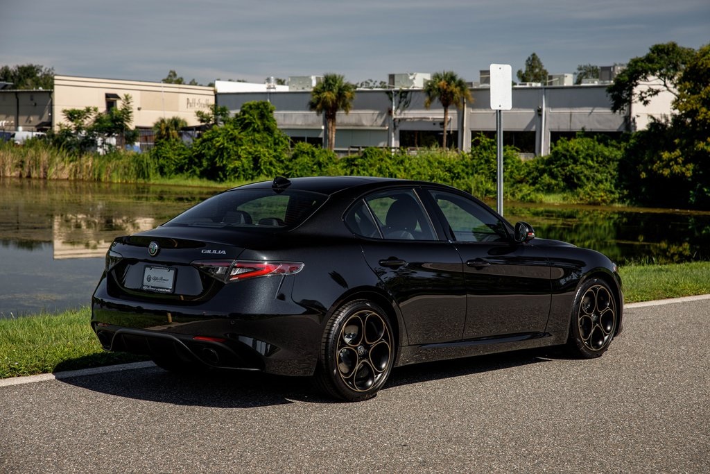 2025 Alfa Romeo Giulia SPRINT photo 3
