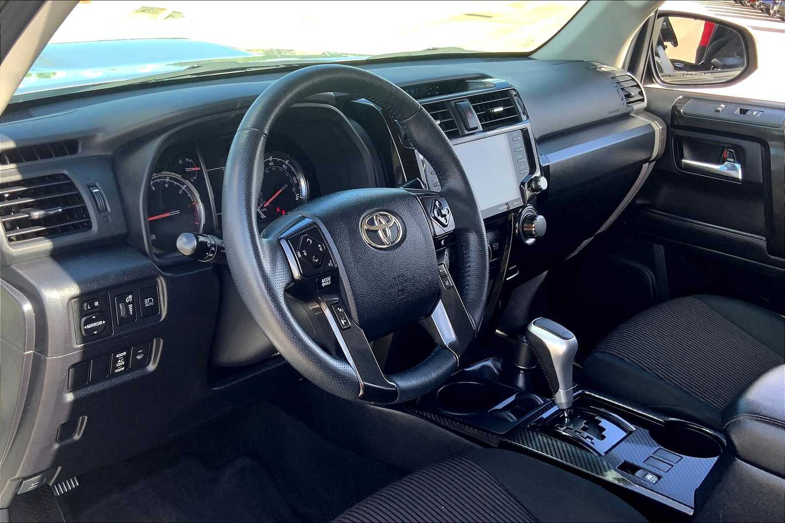 2024 Toyota 4Runner TRD photo 16