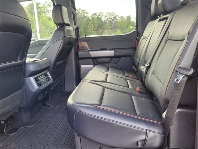 2024 Ford F-250 Lariat photo 13