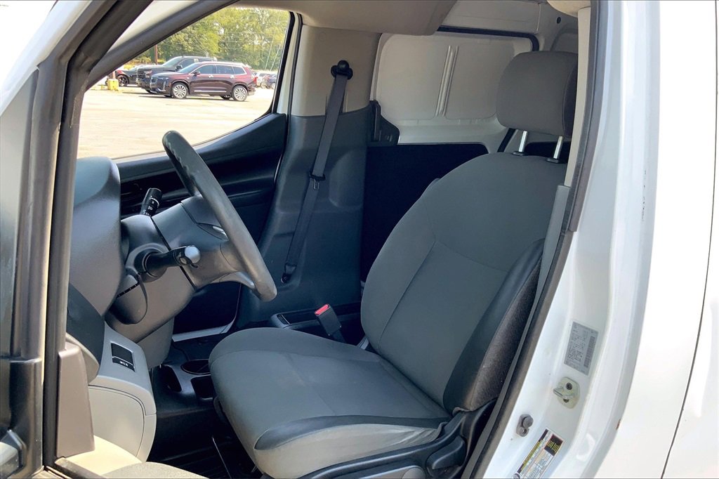 2017 Nissan NV200 S photo 23