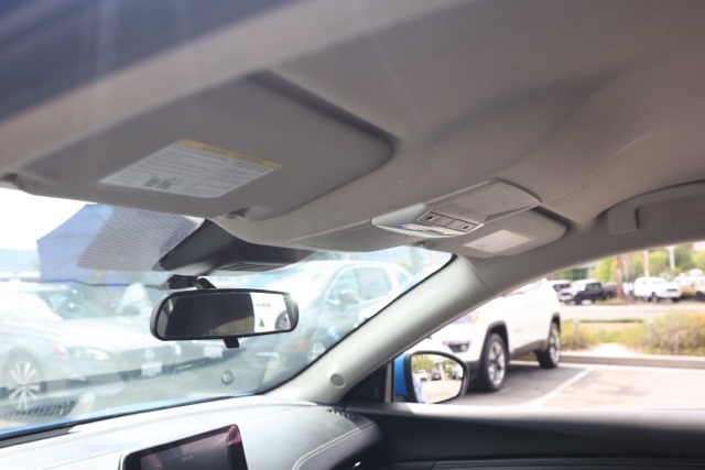 2023 Nissan Sentra SV photo 12
