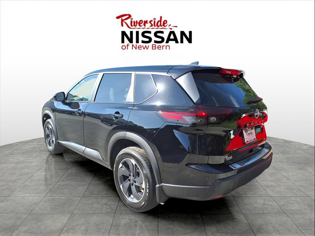 2025 Nissan Rogue SV photo 4