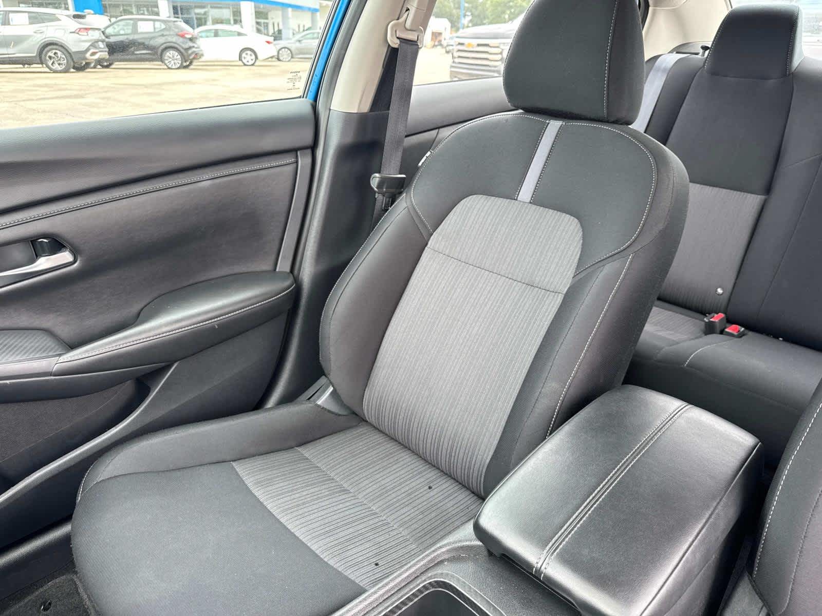 2024 Nissan Sentra SV photo 33