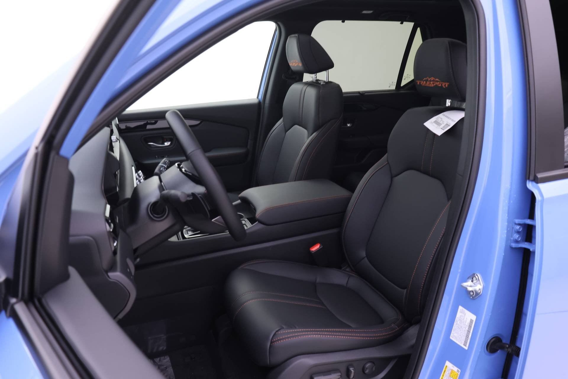 2025 Honda Pilot TrailSport photo 3