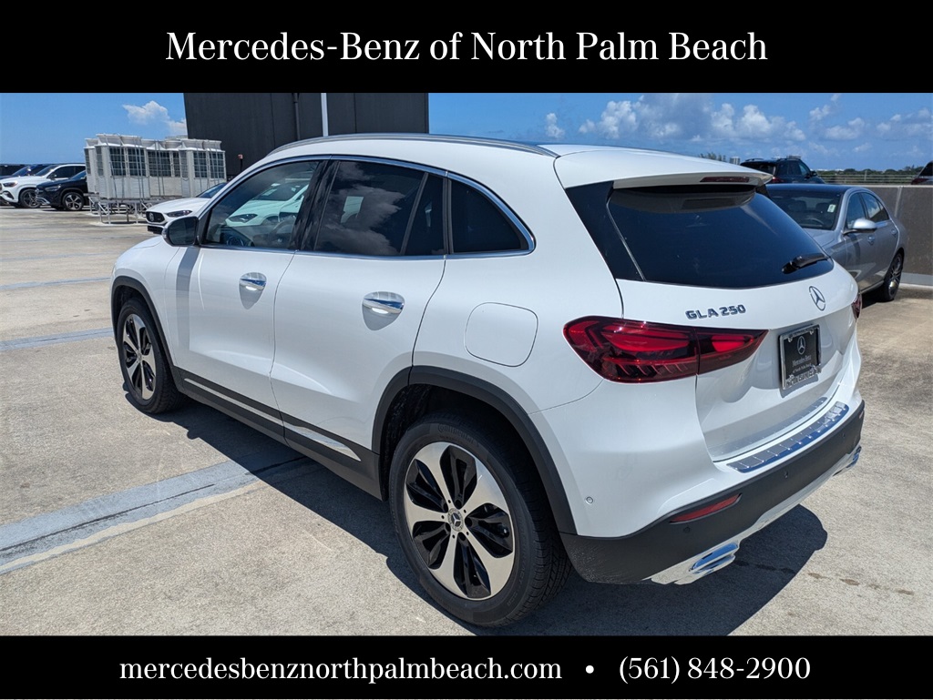 2026 Mercedes Benz GLA 250 photo 2
