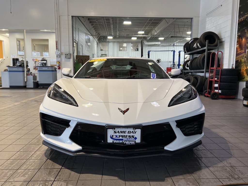 2022 Chevrolet Corvette Stingray 2LT photo 2