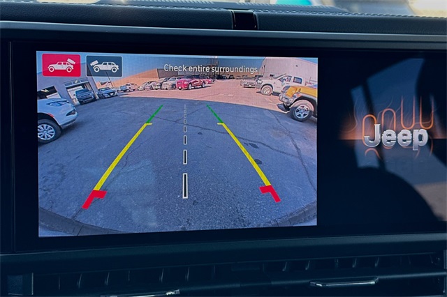 2025 Jeep Wrangler Sahara photo 3