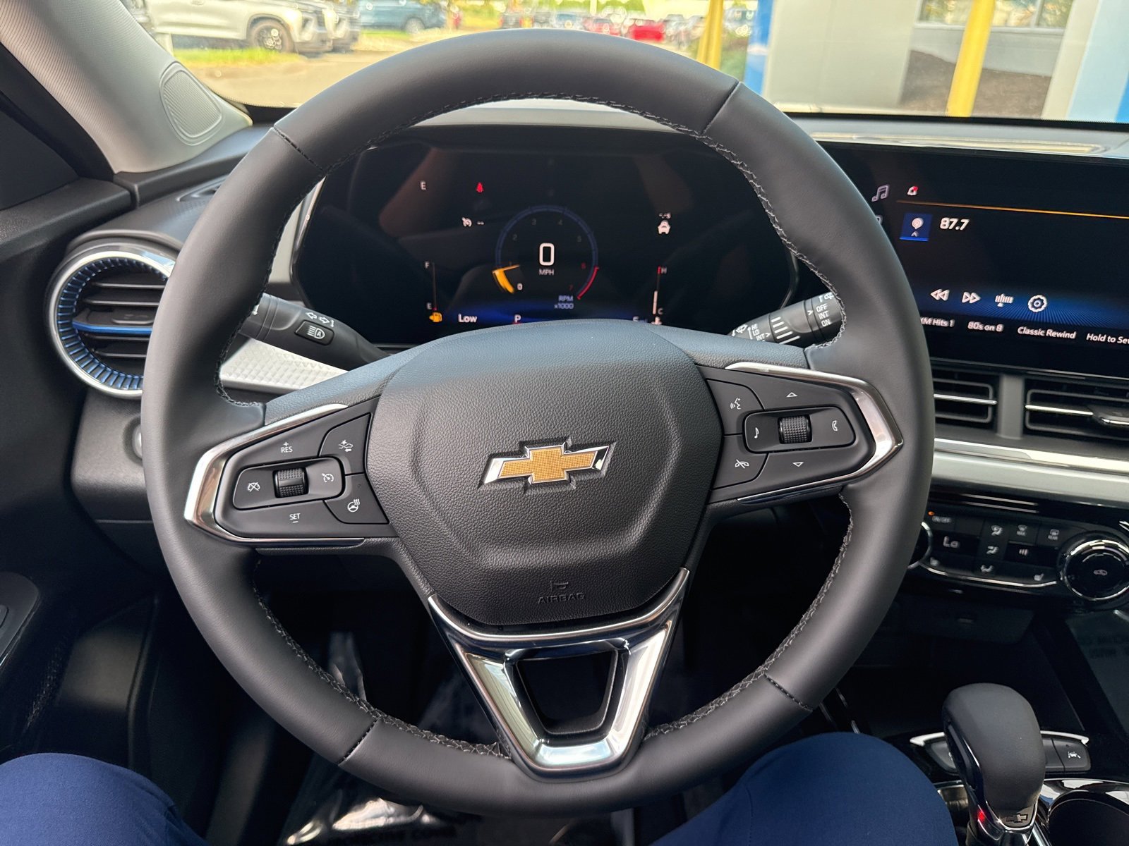 2025 Chevrolet Trax LT photo 16
