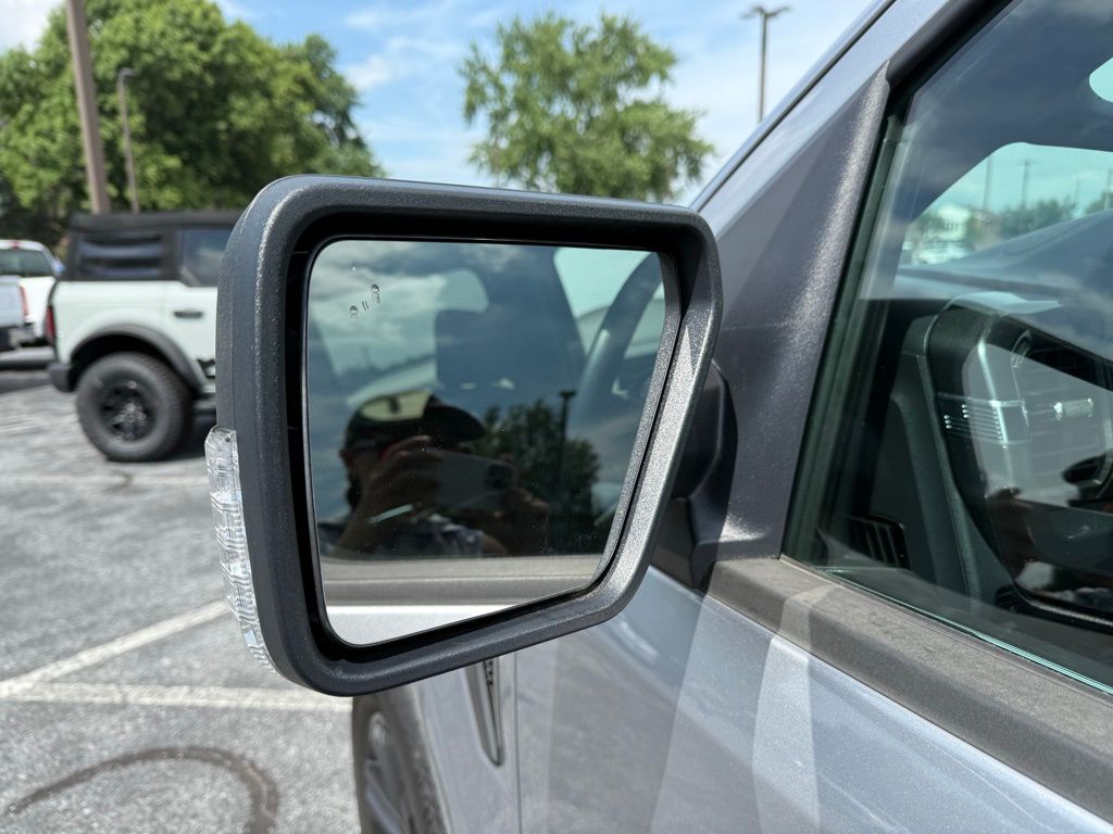 2022 Ford F-150 XLT photo 12