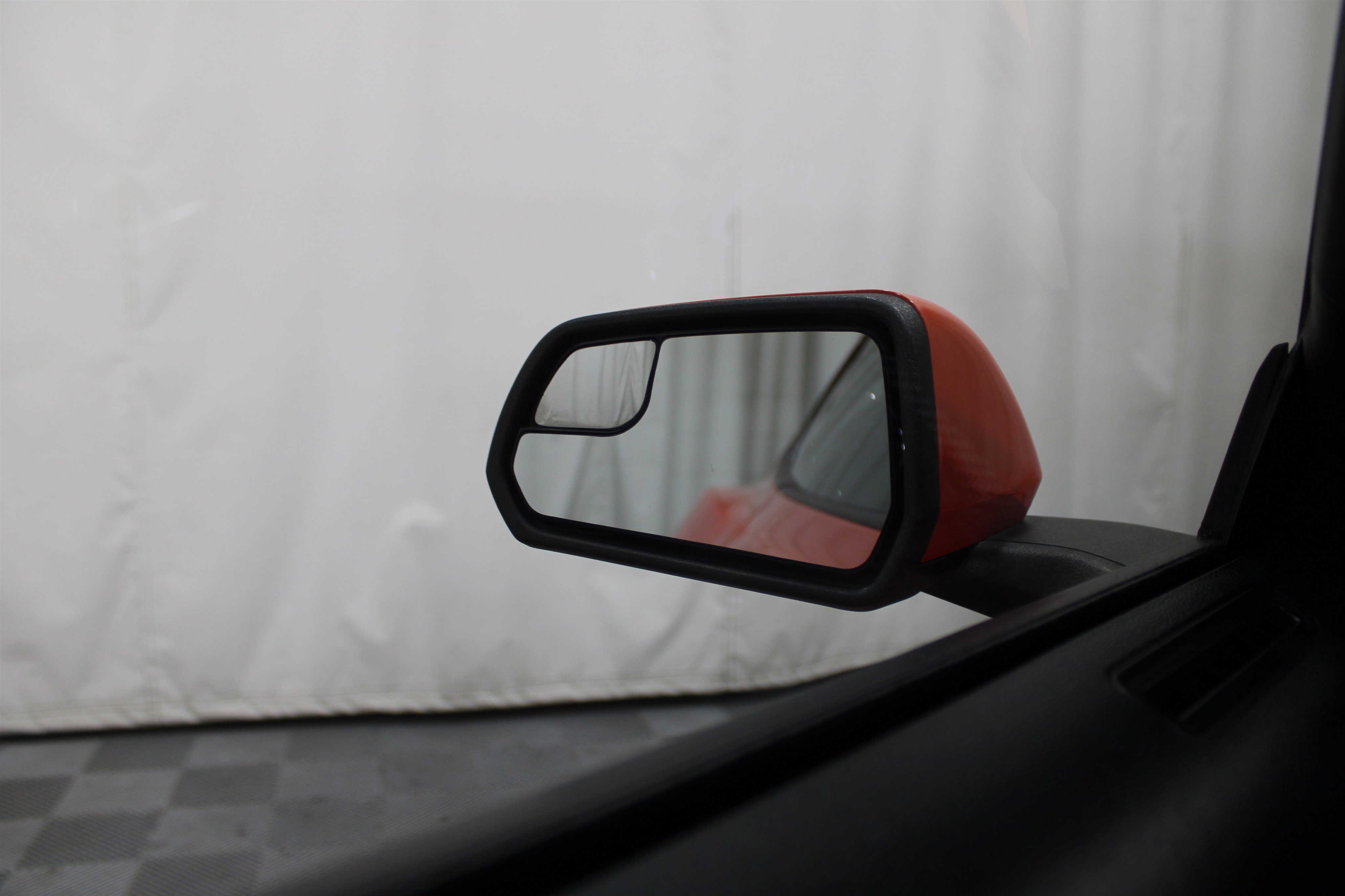 2015 Ford Mustang V6 photo 4