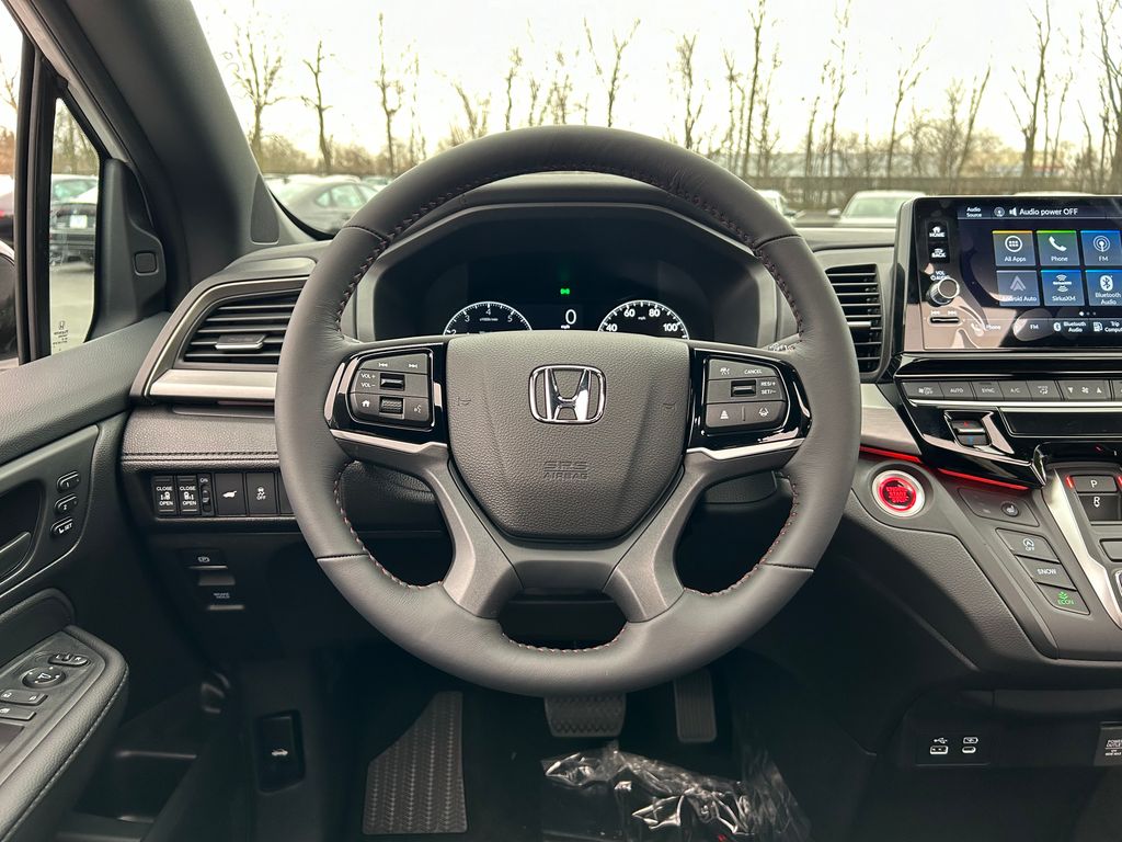 2026 Honda Odyssey photo 13