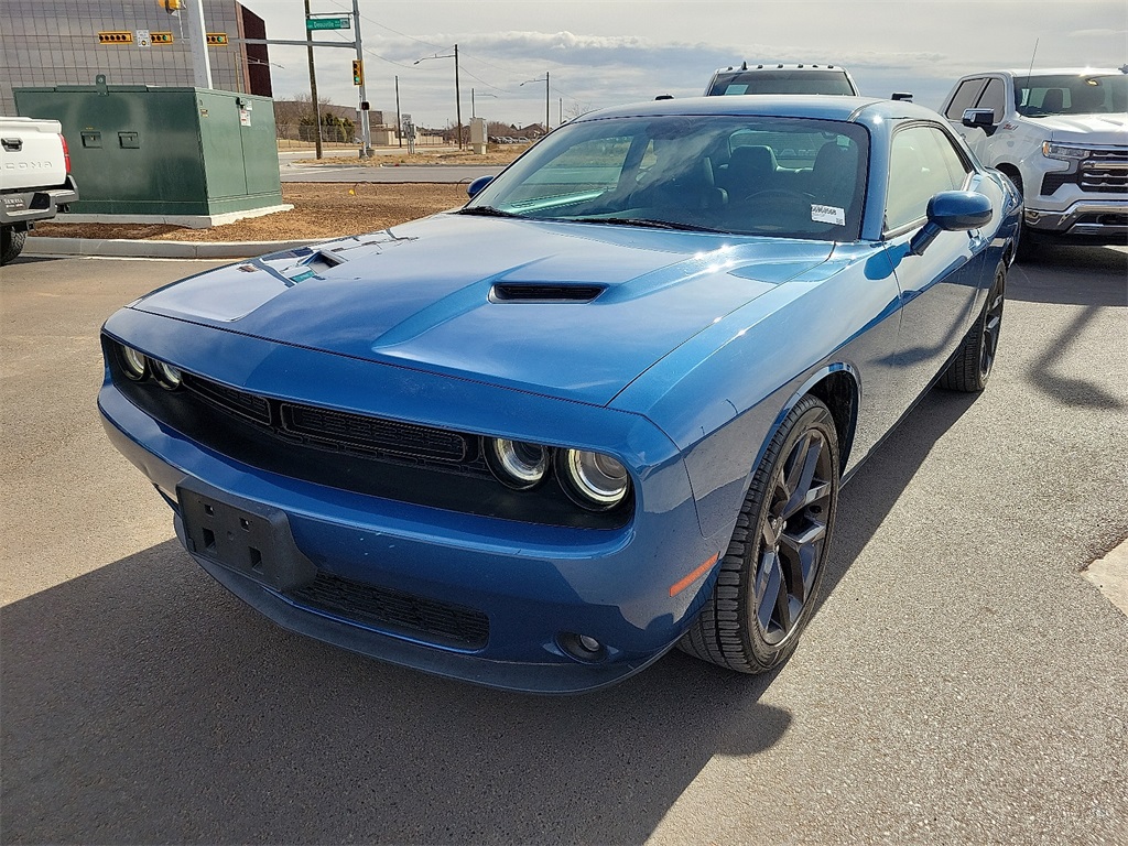 2020 Dodge Challenger SXT's photo