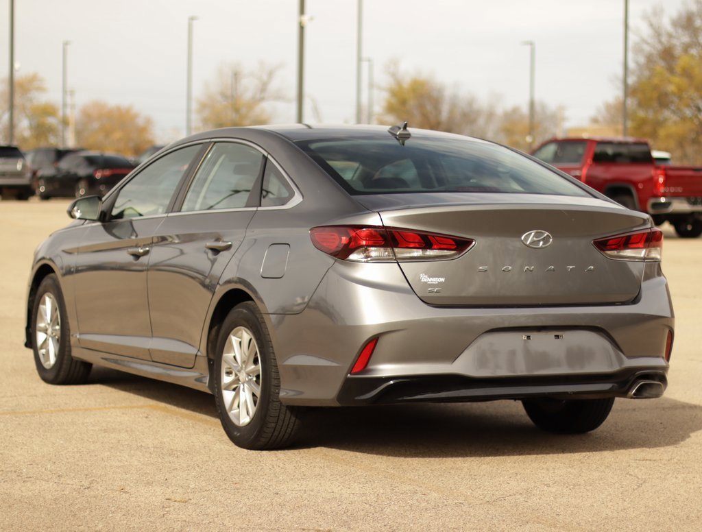 2019 Hyundai Sonata Eco SE photo 2