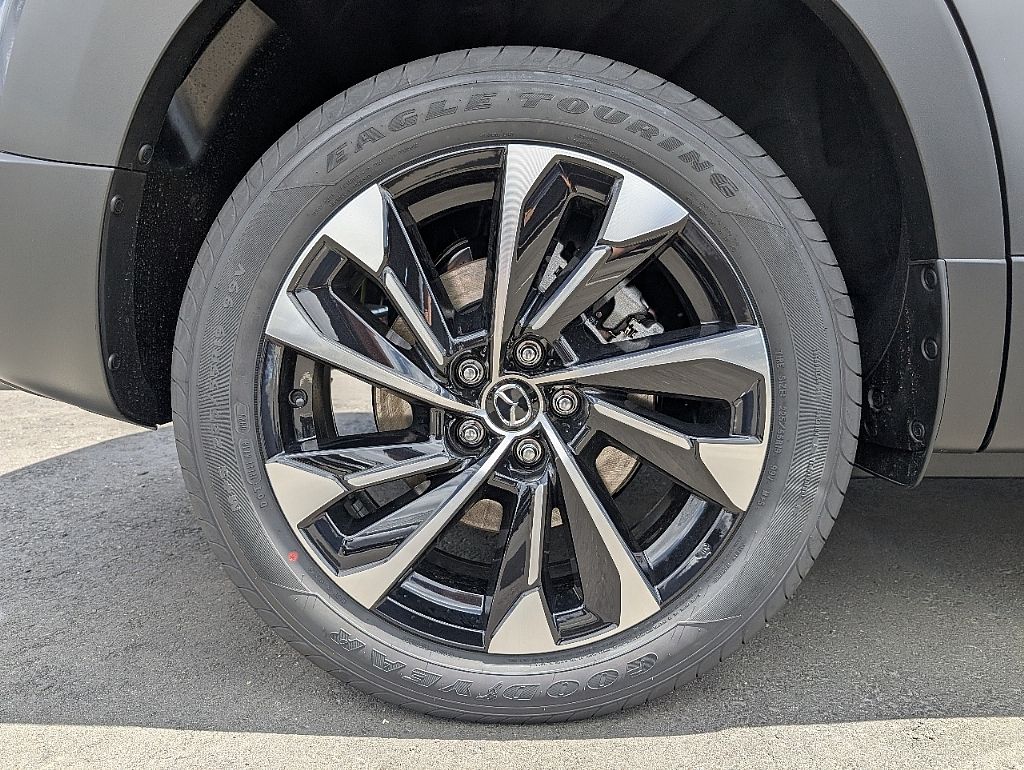 2025 Mazda CX-50 Premium Plus photo 11