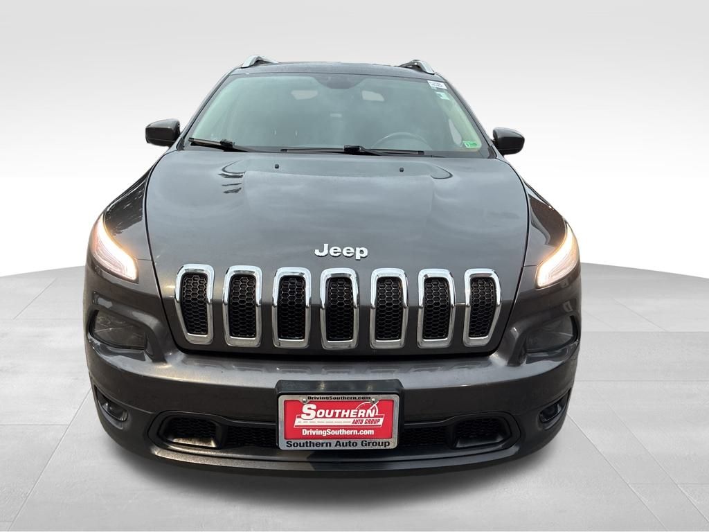 2016 Jeep Cherokee Latitude photo 8