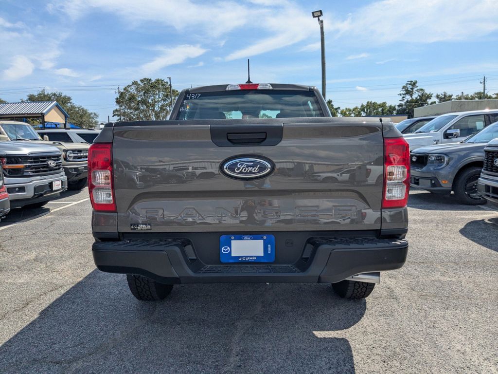 2025 Ford Ranger XL photo 4