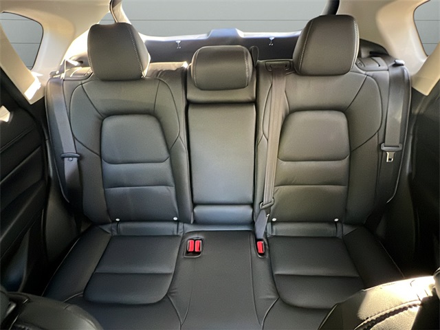 2025 Mazda CX-5 2.5 Select photo 30