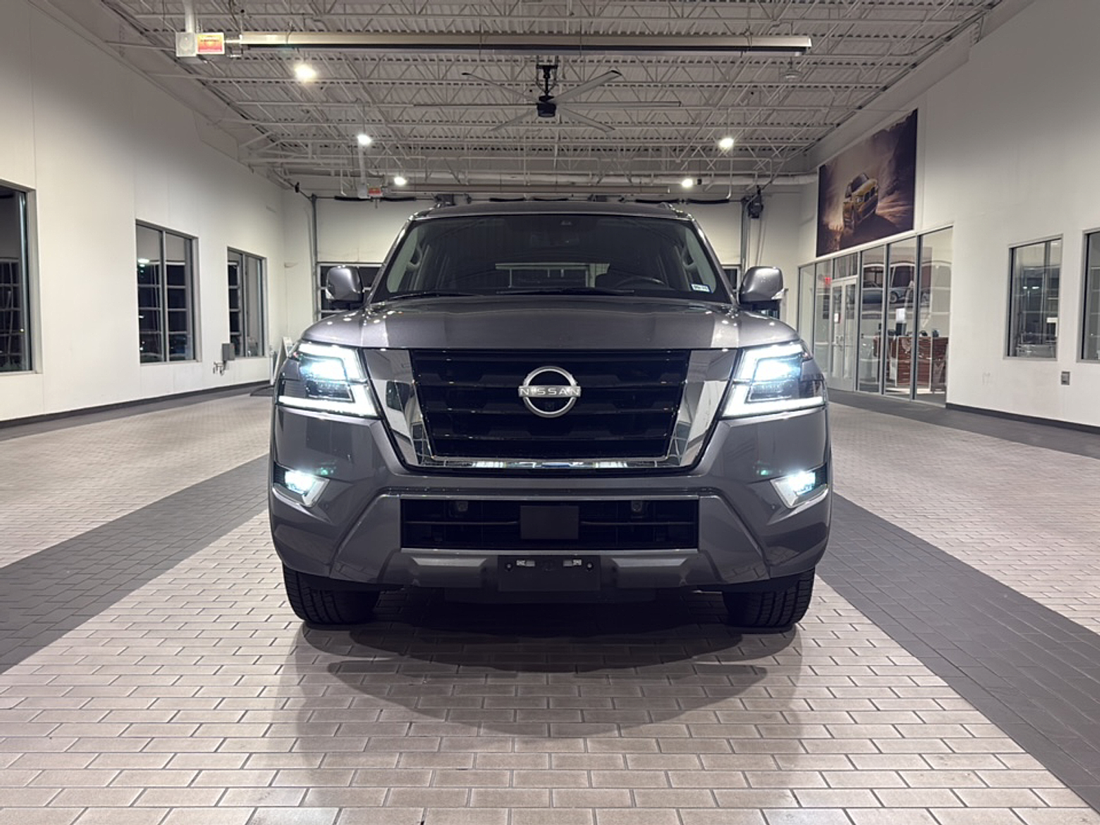 2023 Nissan Armada SL photo 2