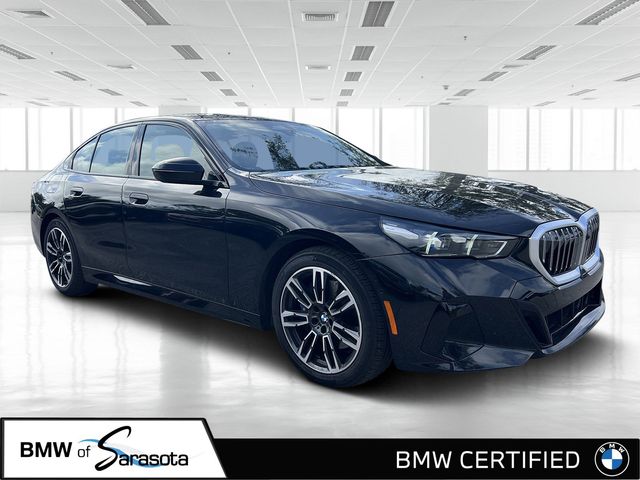 2025 BMW 5 Series 530i's photo