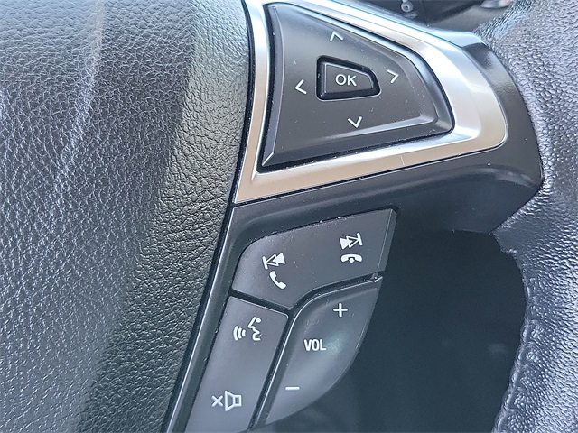 2020 Ford Fusion Hybrid SEL photo 9