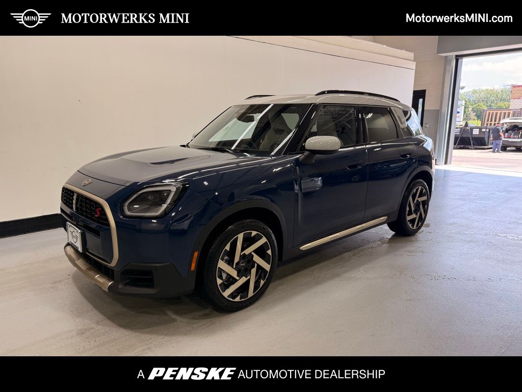 2025 MINI Countryman S's photo