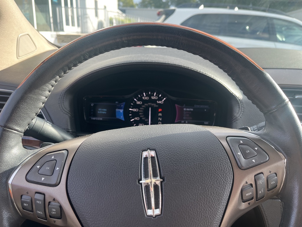 2013 Lincoln MKX Base photo 9