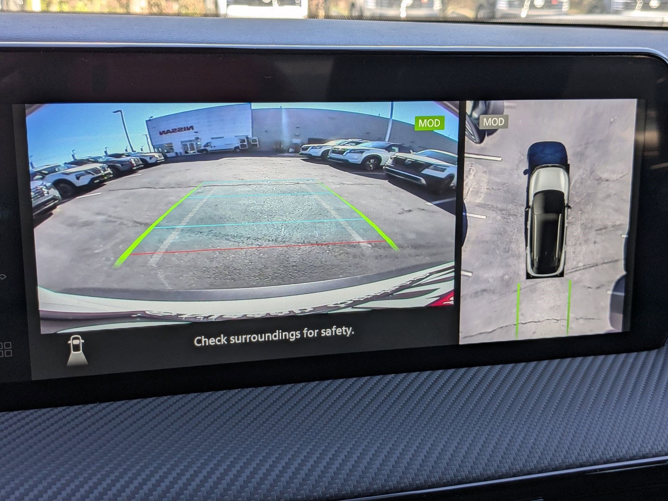 2026 Nissan Kicks SR photo 4