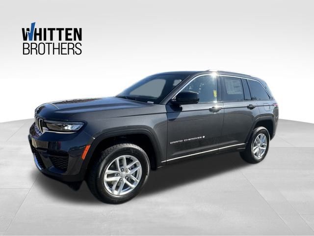 2025 Jeep Grand Cherokee Laredo's photo