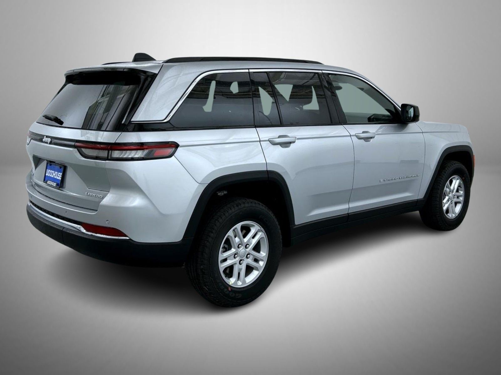 2025 Jeep Grand Cherokee Laredo photo 5