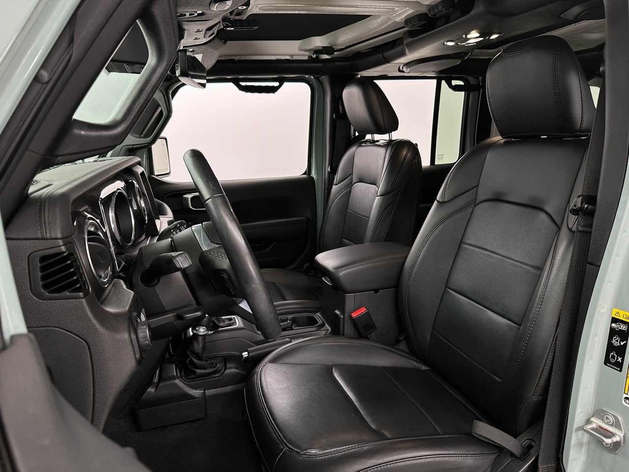2023 Jeep Wrangler Altitude photo 15