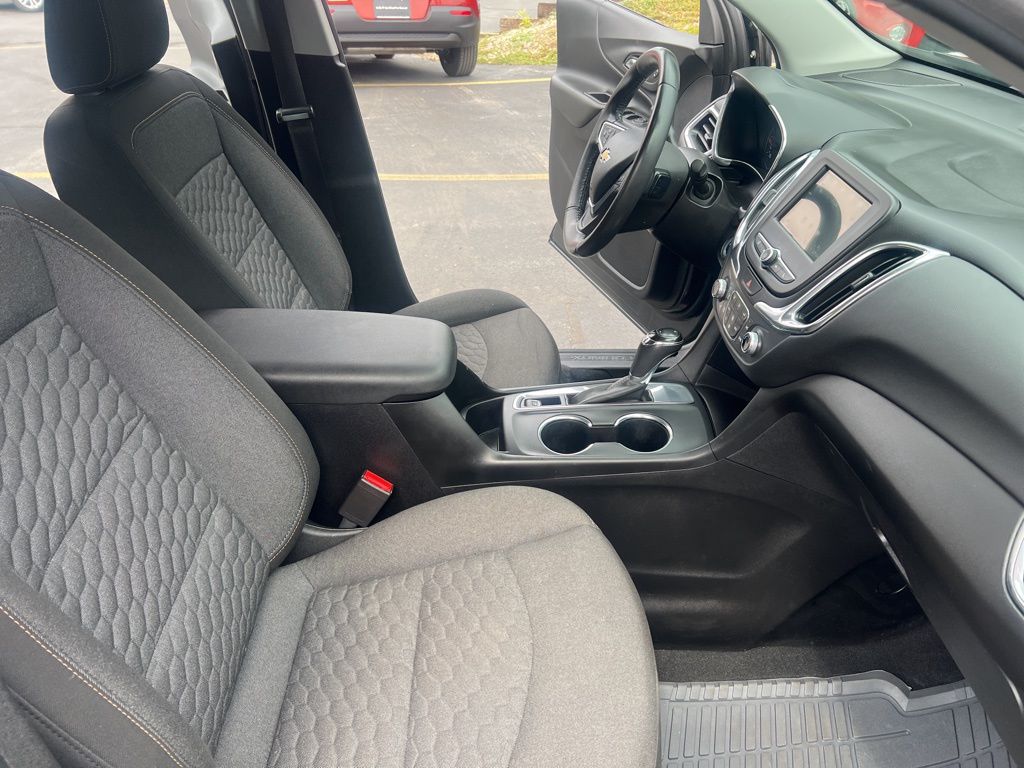 2019 Chevrolet Equinox LT photo 14