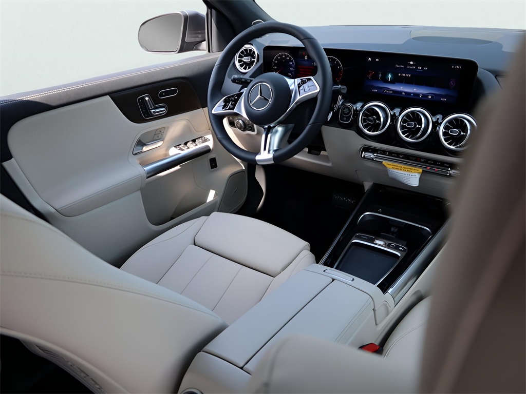 2026 Mercedes Benz GLA 250 4MATIC photo 15