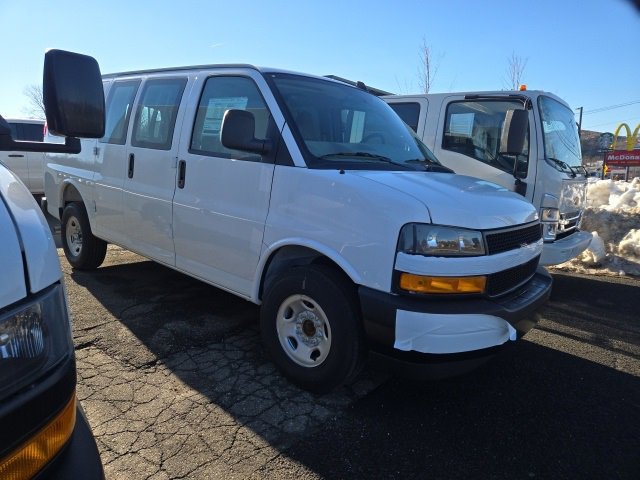 2025 Chevrolet Express Cargo Work Van's photo