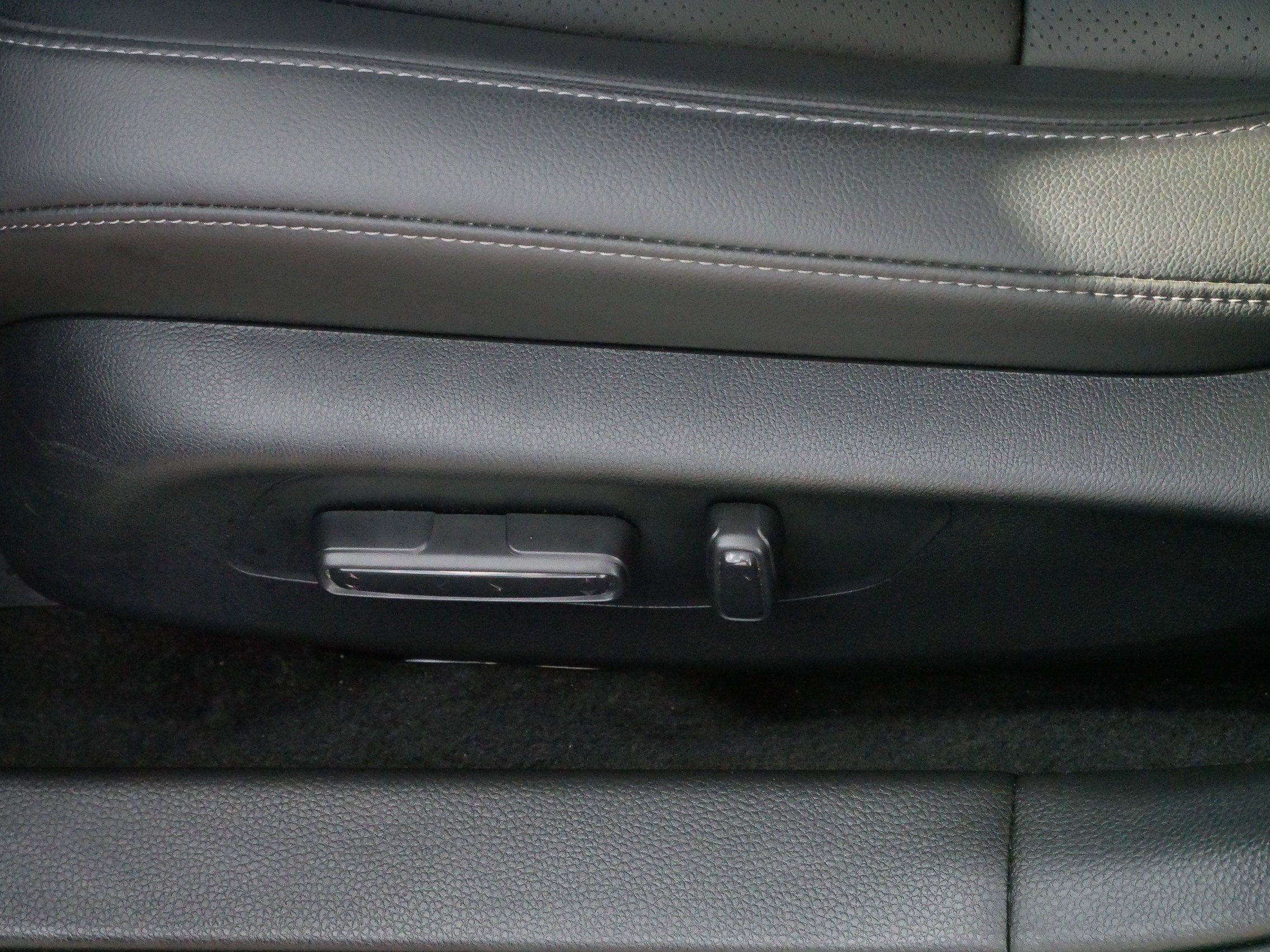 2025 Honda Civic Sport Touring Hybrid photo 19