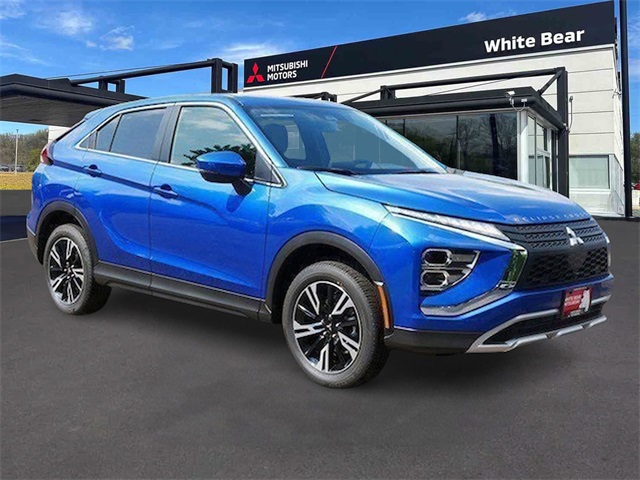2025 Mitsubishi Eclipse Cross SE's photo