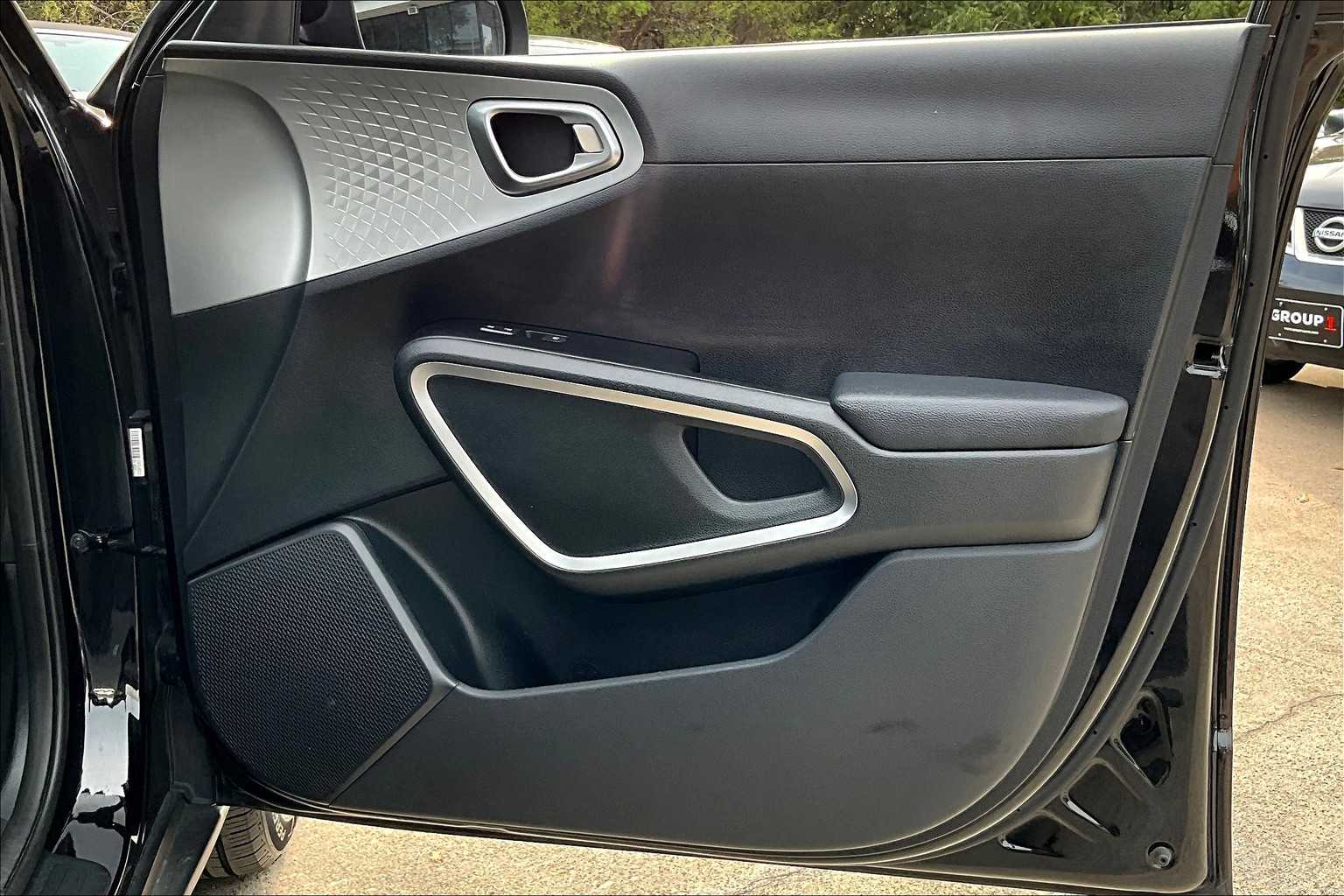 2023 Kia Soul LX S photo 20