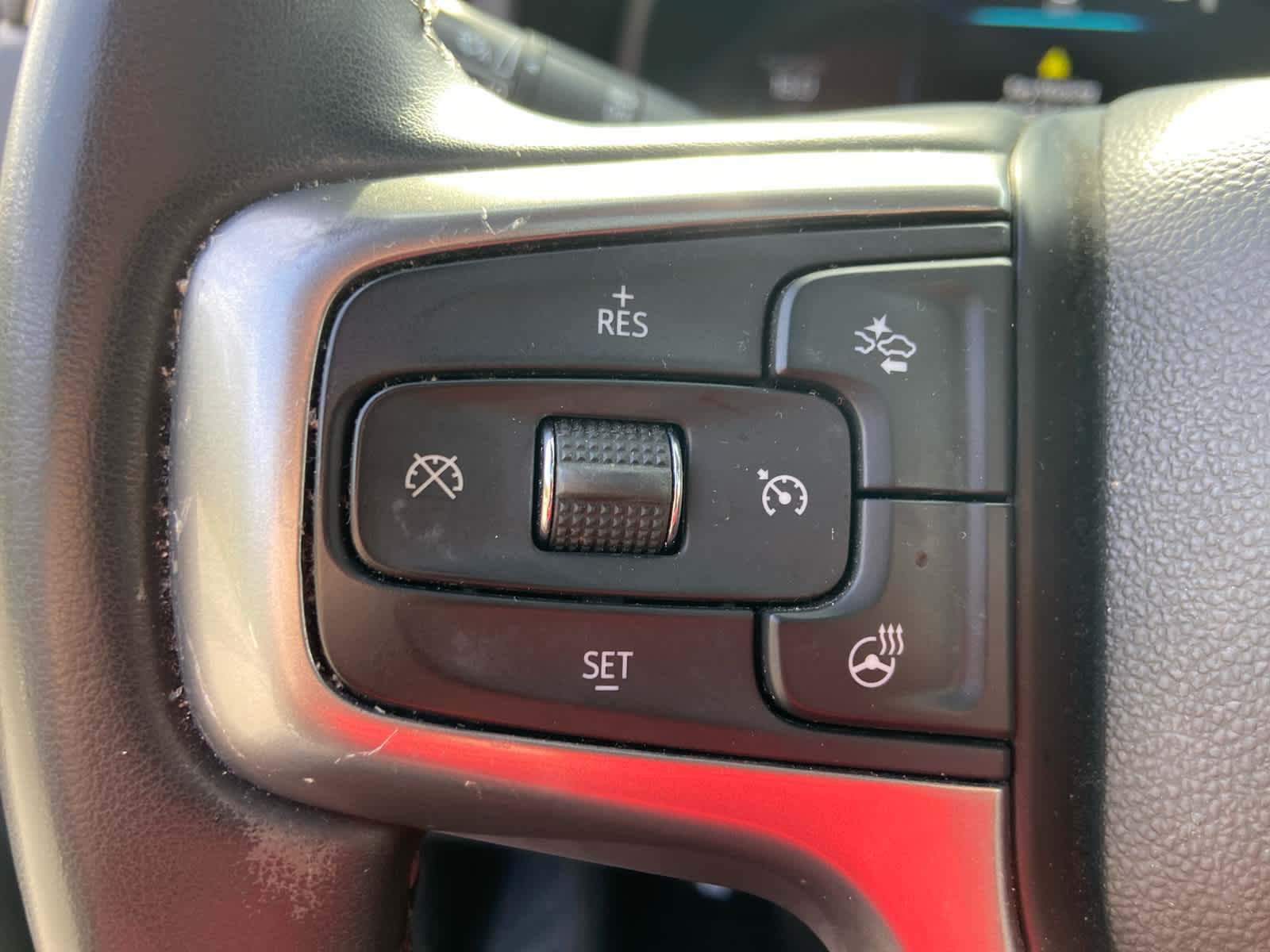 2023 Chevrolet Suburban LT photo 18